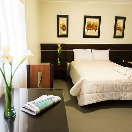 Mariategui Hotel & Suites Lima Buitenkant foto