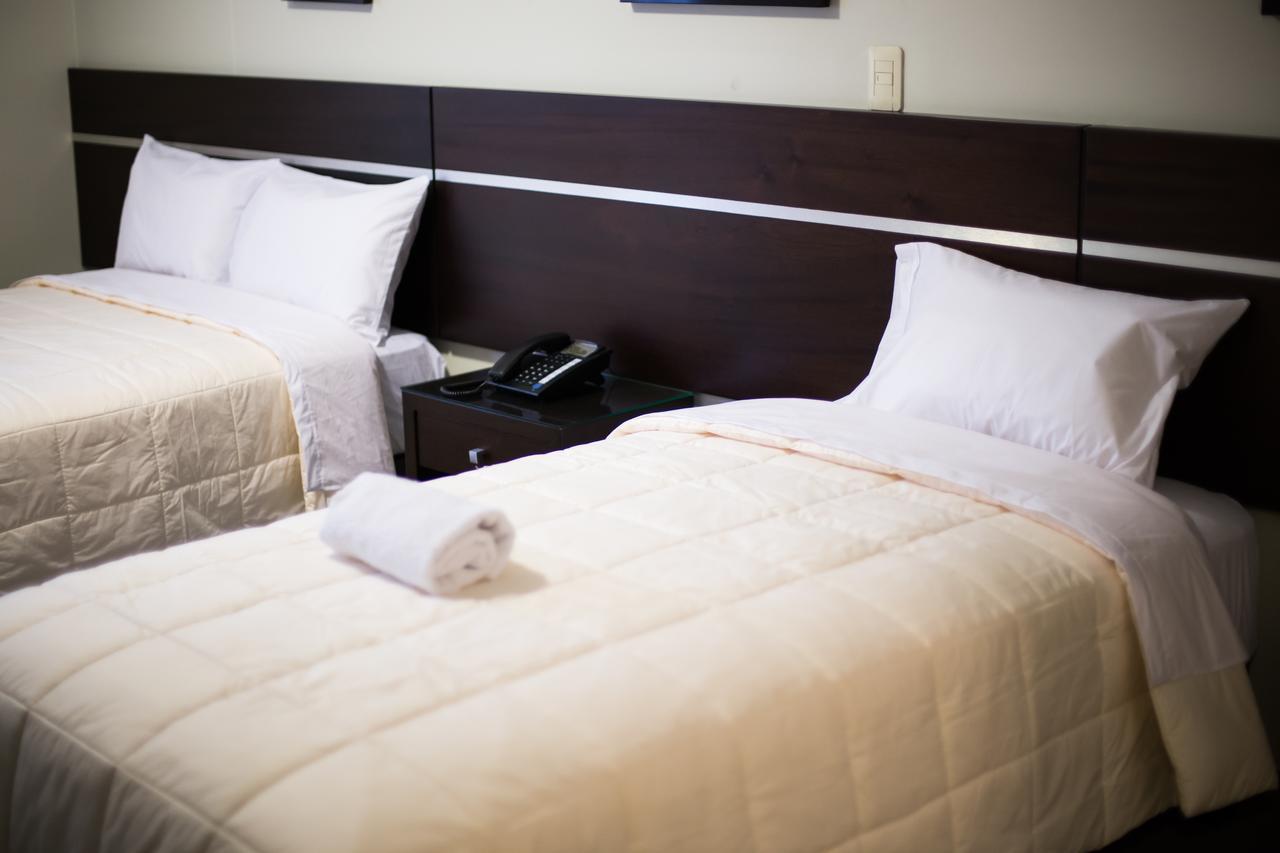Mariategui Hotel & Suites Lima Buitenkant foto